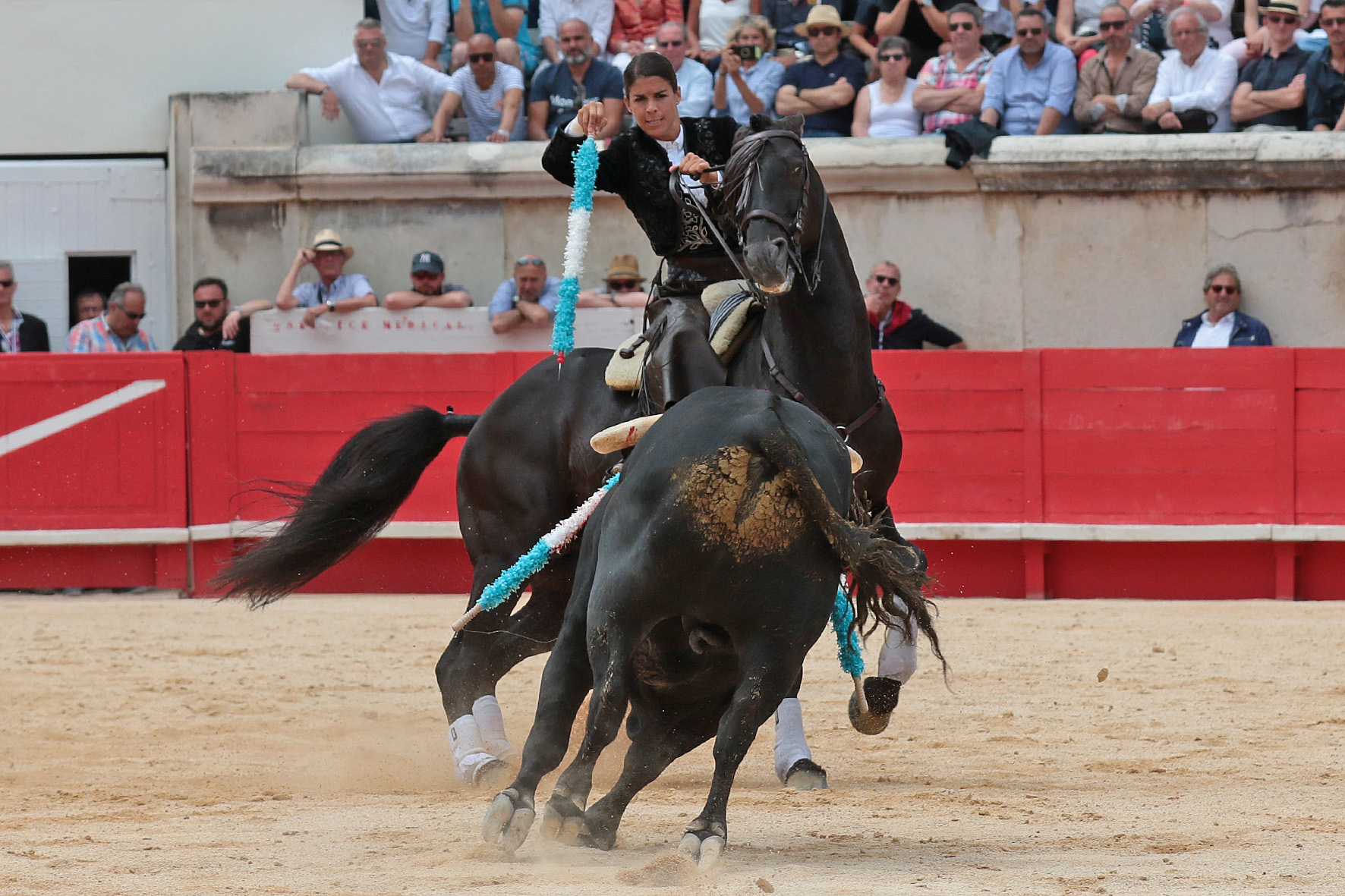 Nimes (Francia), lunes 21 de mayo de 2018. Festejo de rejones matinal