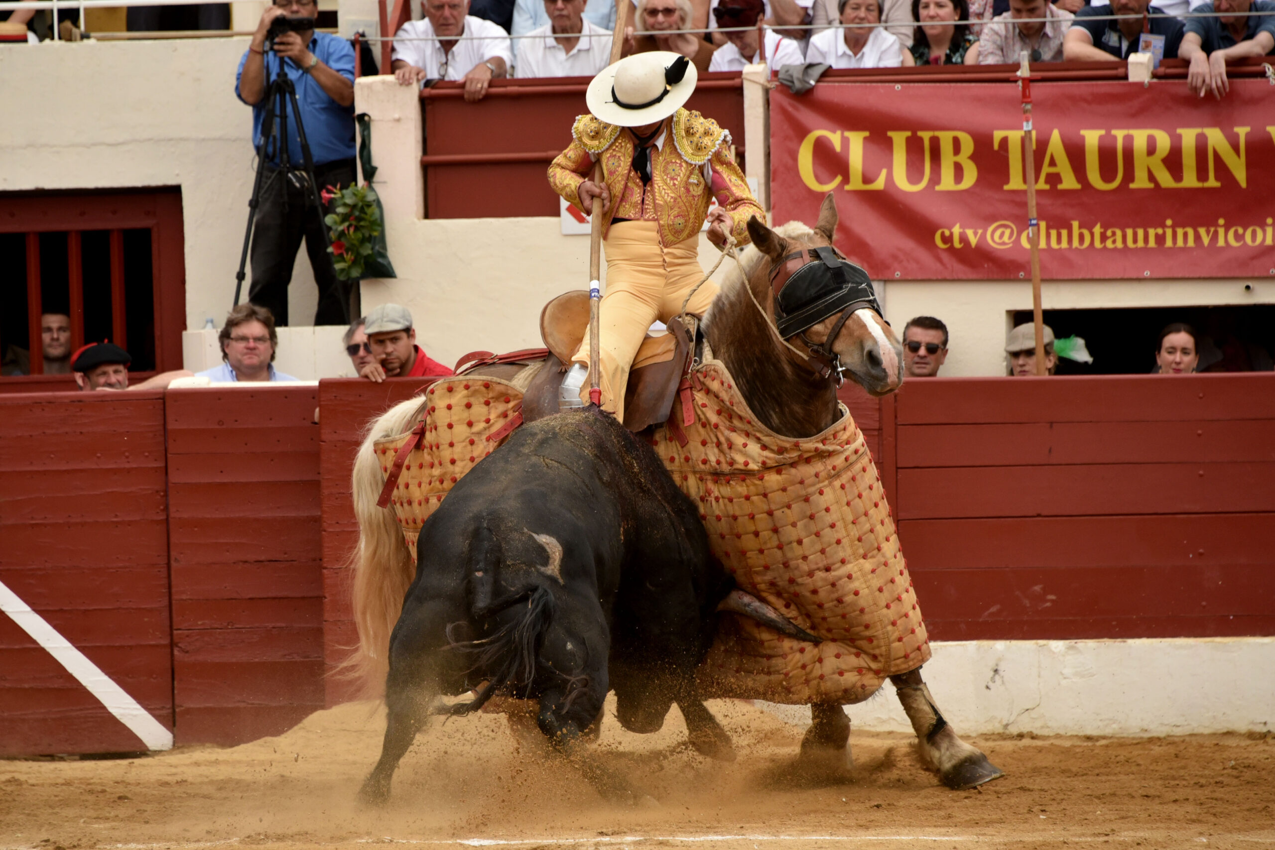 Vic-Fesensac (Francia), lunes 21 de mayo de 2018. Toros de Pedraza de Yeltes para Curro Díaz, Daniel Luque y Emilio de Justo