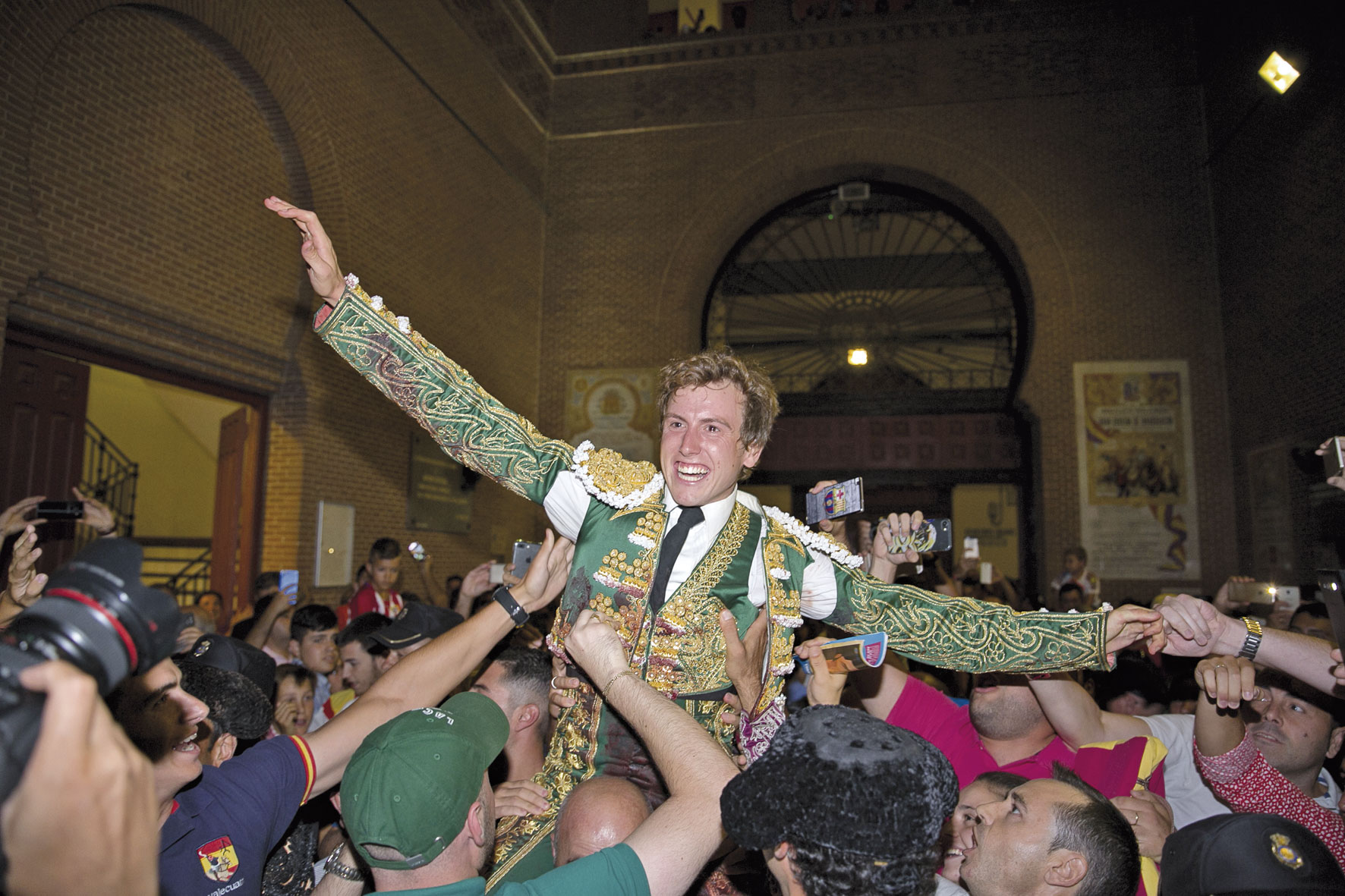 Román, puerta grande en Madrid