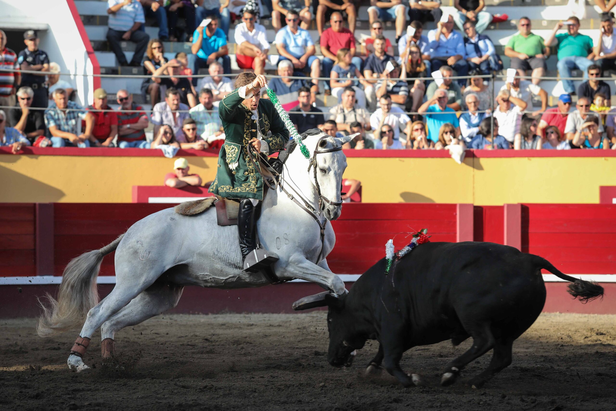 Angra do Heroísmo (Isla Terceira, Azores, Portugal), domingo 24 de junio de 2018. Primera de la Feria de Sanjoaninas. Corrida de rejones