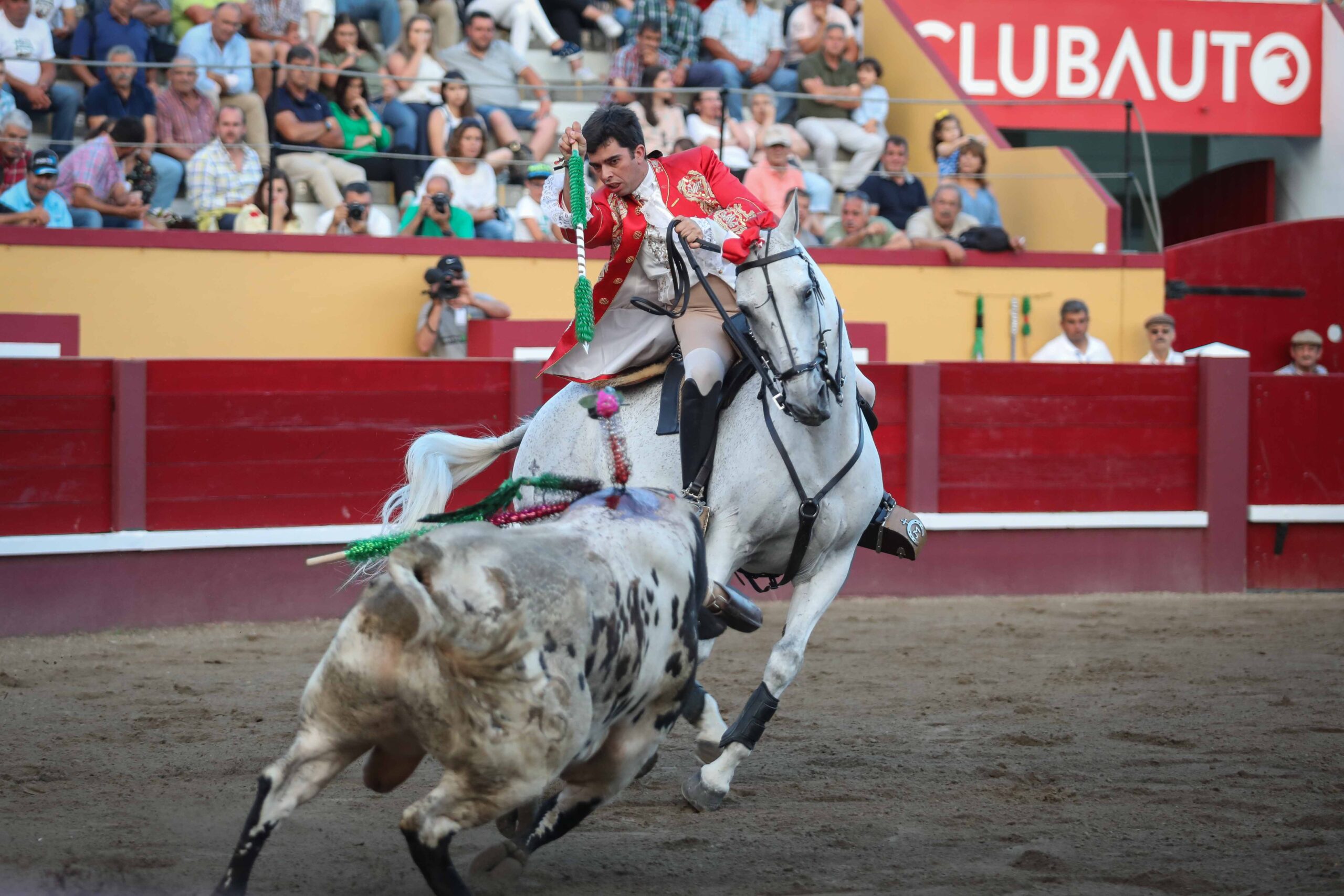 Angra do Heroísmo (Isla Terceira, Azores, Portugal), domingo 24 de junio de 2018. Primera de la Feria de Sanjoaninas. Corrida de rejones