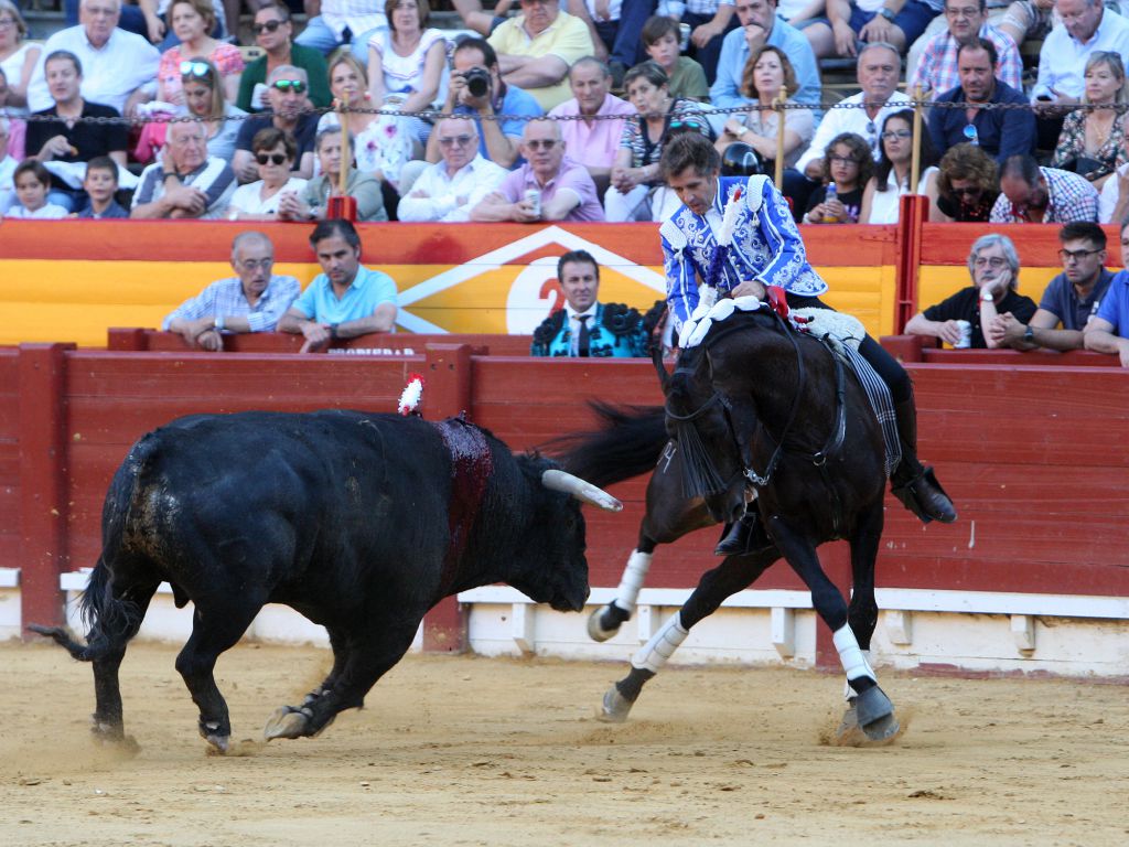 Alicante - Feria de Hogueras - Corrida de rejones - Domingo 17 de junio de 2018