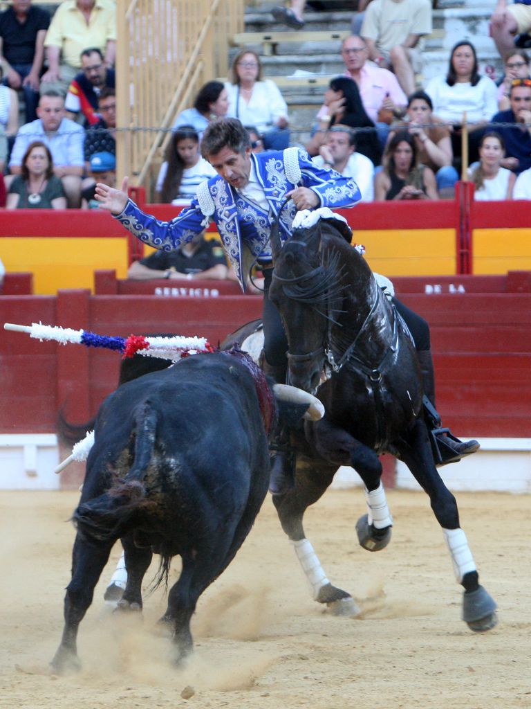 Alicante - Feria de Hogueras - Corrida de rejones - Domingo 17 de junio de 2018