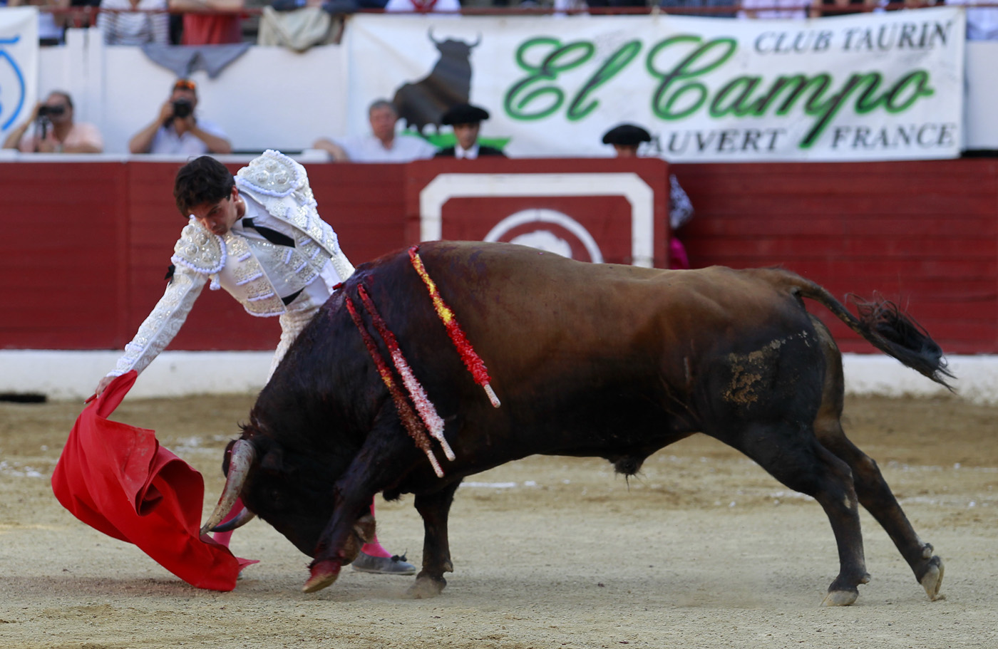 Aire sur l'Adour - Corrida de toros - Domingo 17 de junio de 2018