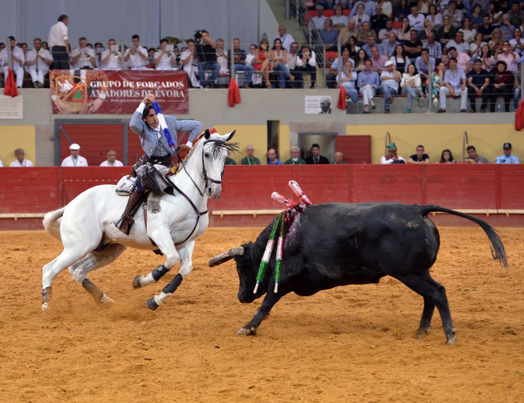Évora (Portugal) - Corrida de rejones - Viernes 29 de junio de 2018