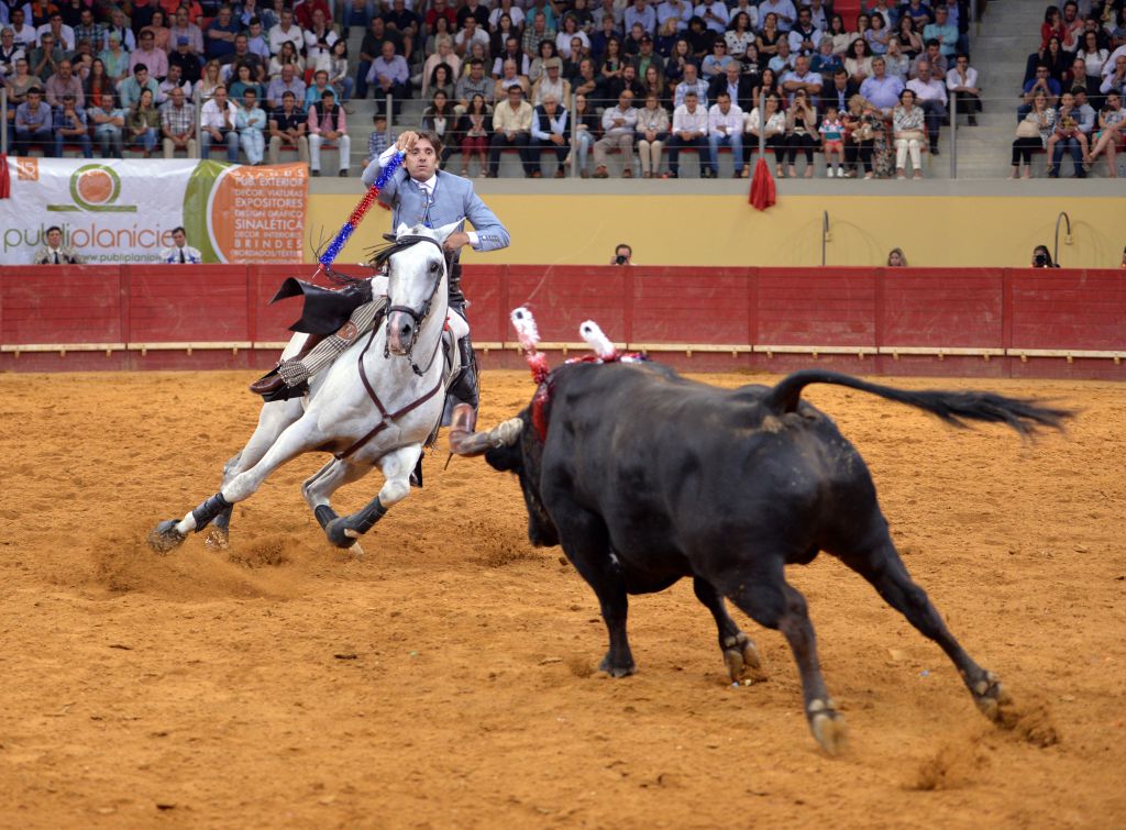 Évora (Portugal) - Corrida de rejones - Viernes 29 de junio de 2018