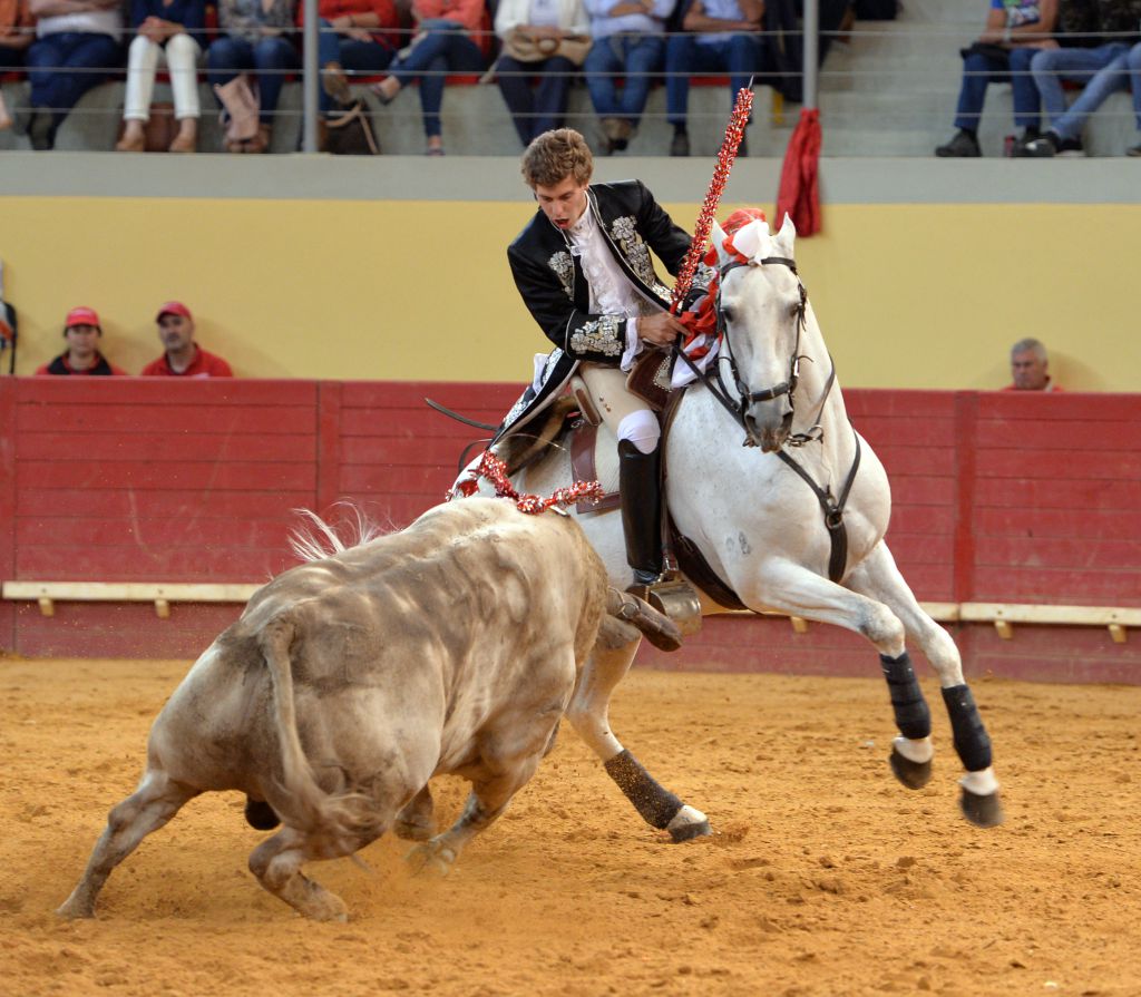 Évora (Portugal) - Corrida de rejones - Viernes 29 de junio de 2018