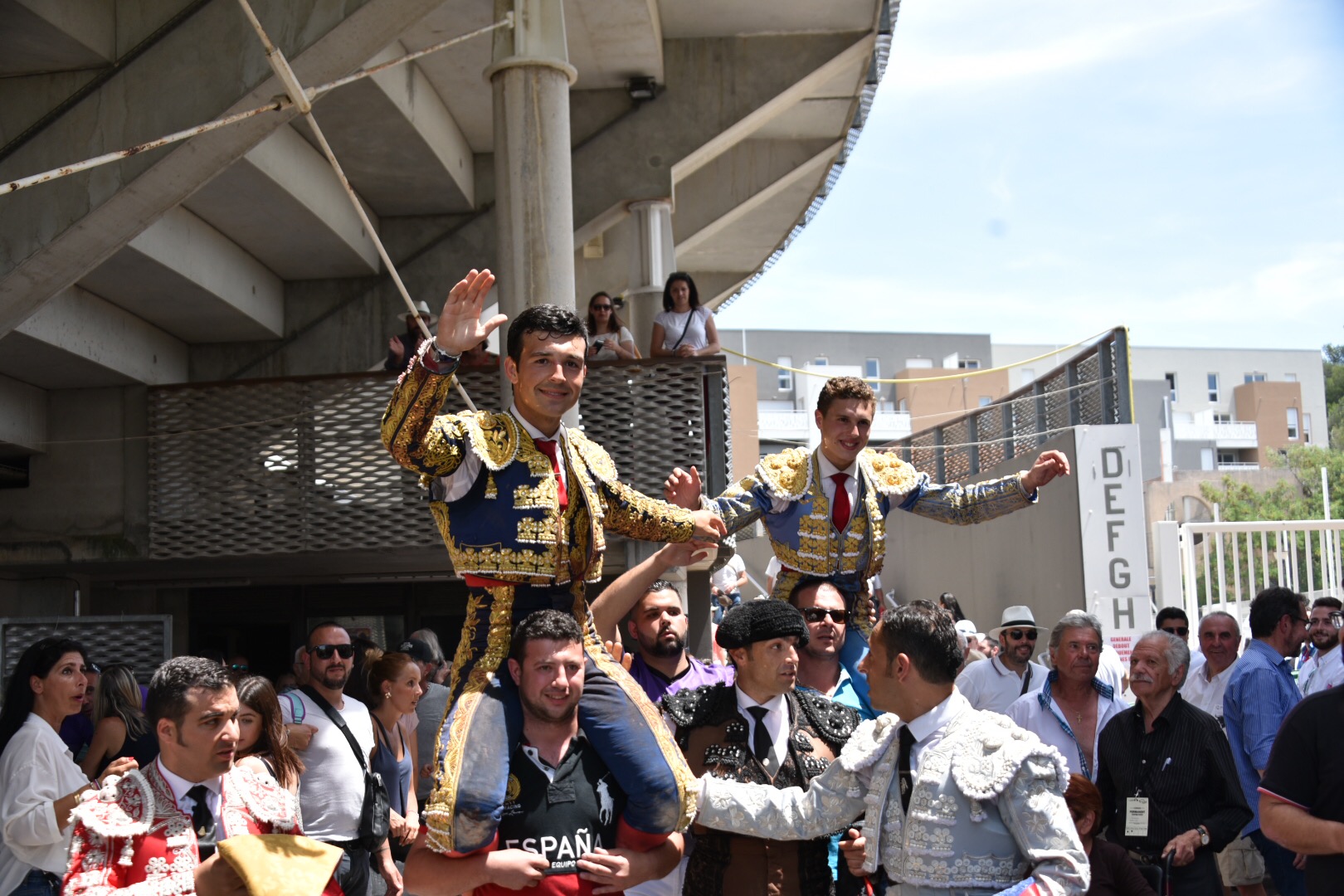 Istres (Francia) - Novillada con picadores matinal - Sábado 16 de junio de 2018