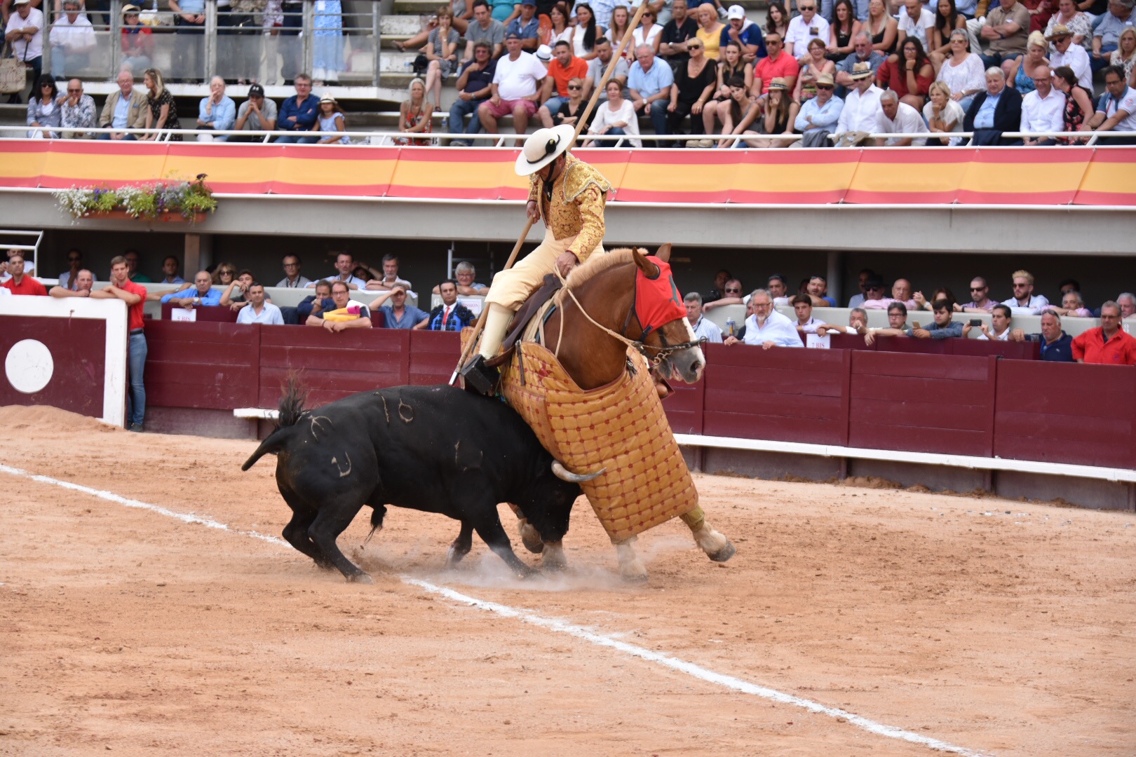 Istres (Francia) - Corrida de toros - Tarde - Sábado 16 de junio de 2018