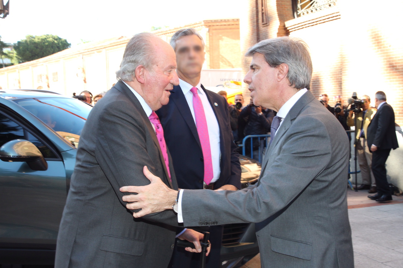 Ferrera, Perera y Ginés Marín, con el Rey Don Juan Carlos. Madrid, corrida de Beneficencia. 6 de junio de 2018