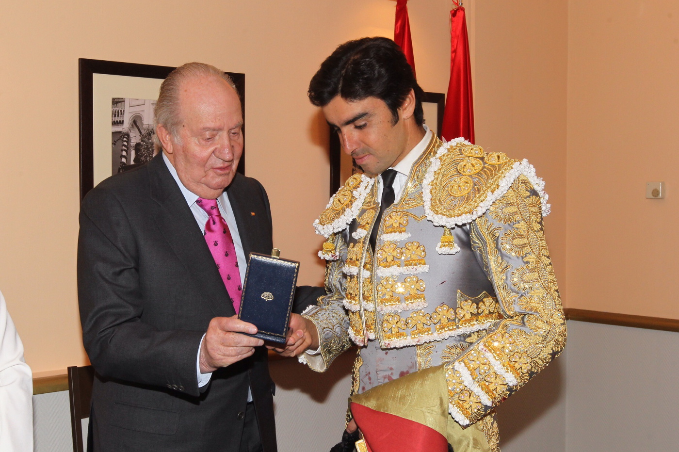Ferrera, Perera y Ginés Marín, con el Rey Don Juan Carlos. Madrid, corrida de Beneficencia. 6 de junio de 2018