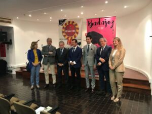 Presentación de carteles de la Feria de San Juan de Badajoz