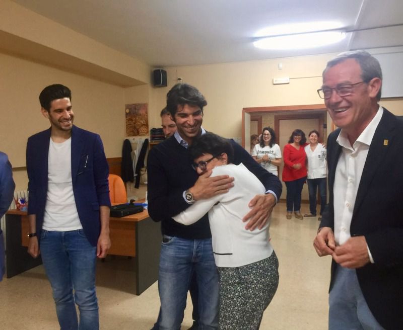 Cayetano y López Simón revolucionan las instalaciones de Asprona