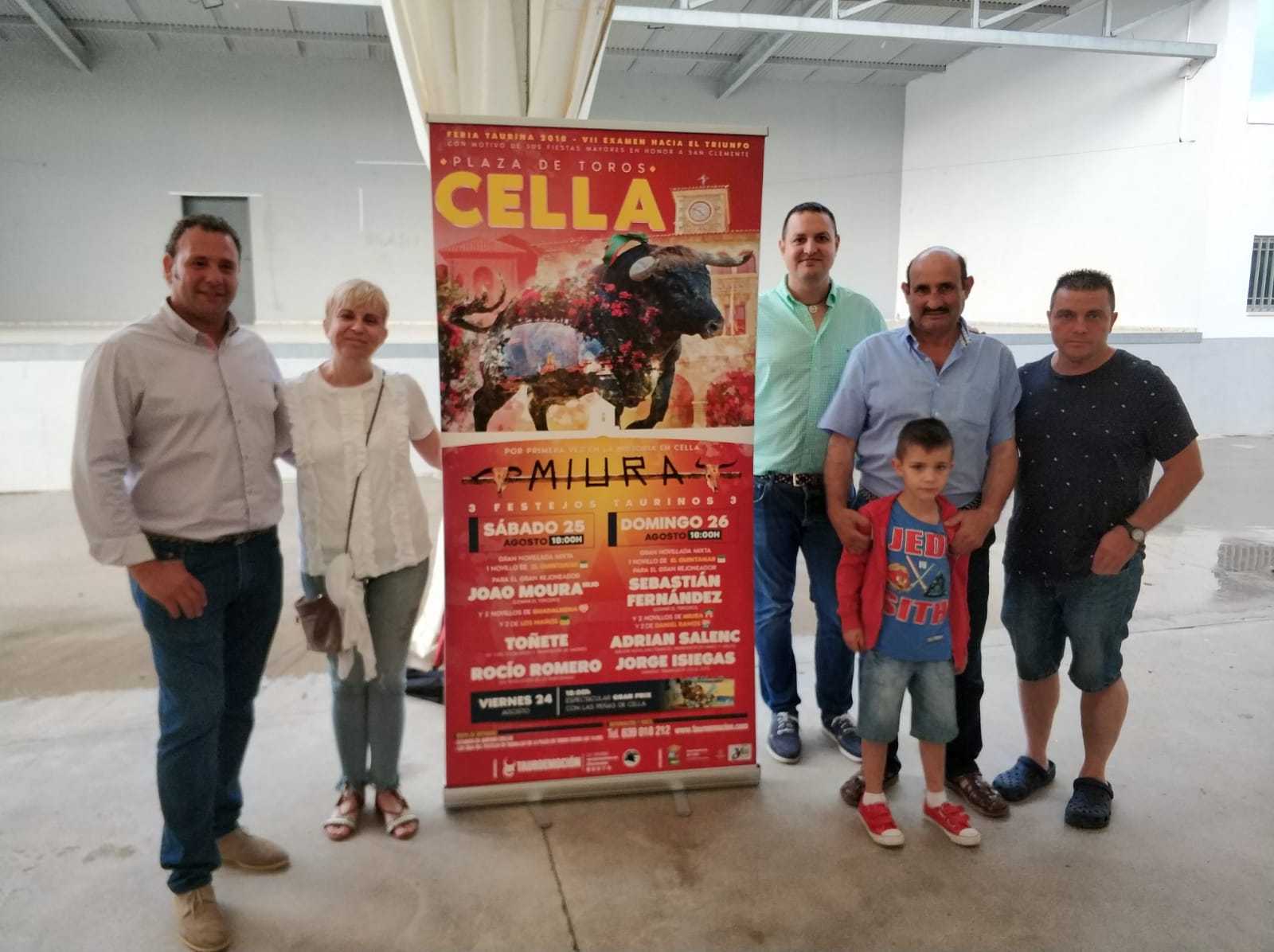 Cella presenta los carteles de su feria