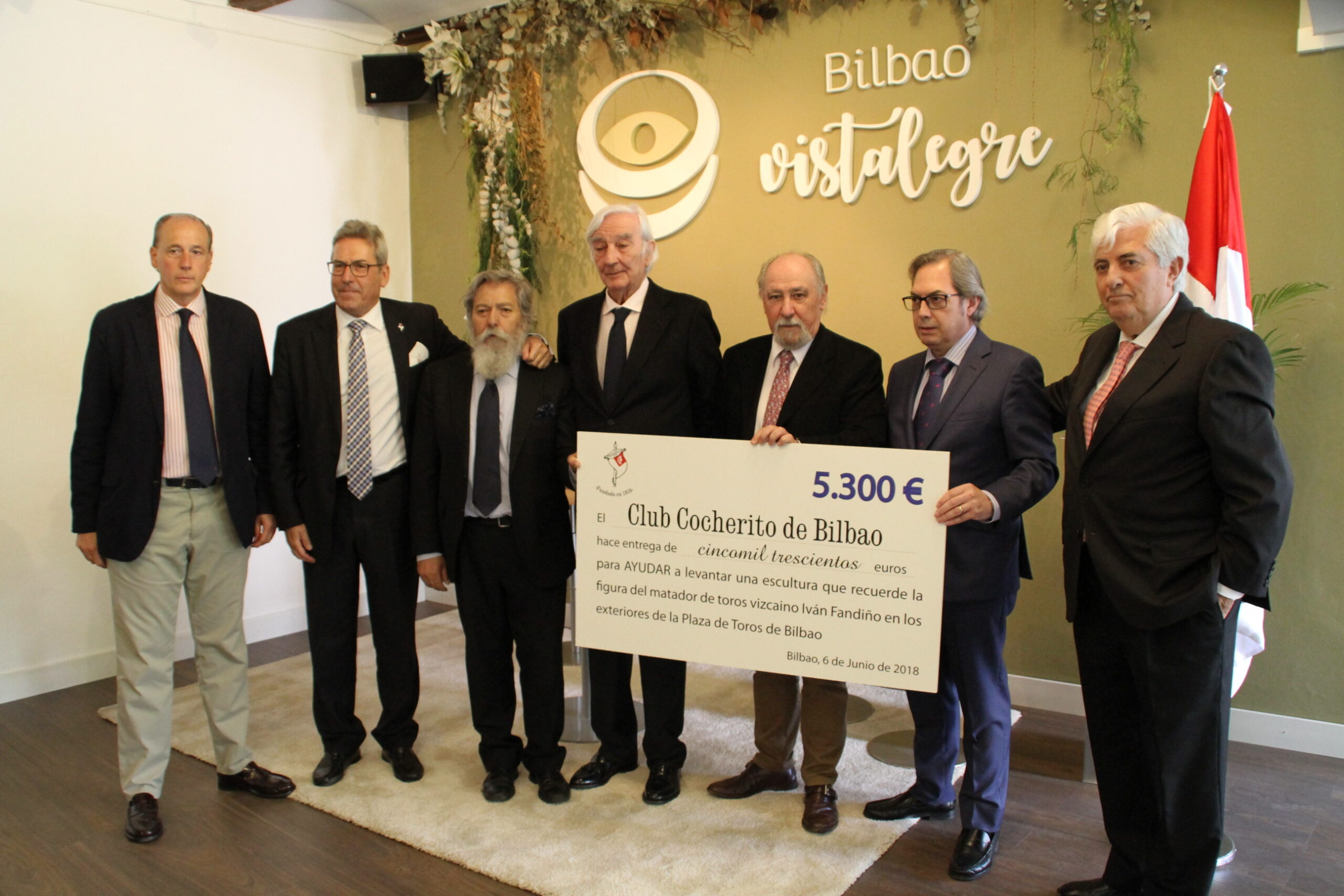 El Cocherito contribuye con 5.300 euros a erigir el monumento homenaje a Fandiño