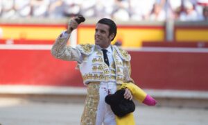 Pamplona - Corrida de toros - Domingo 8 de julio de 2018