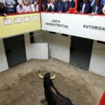 El pintor Eduardo Arroyo presenta el apartado de Bilbao