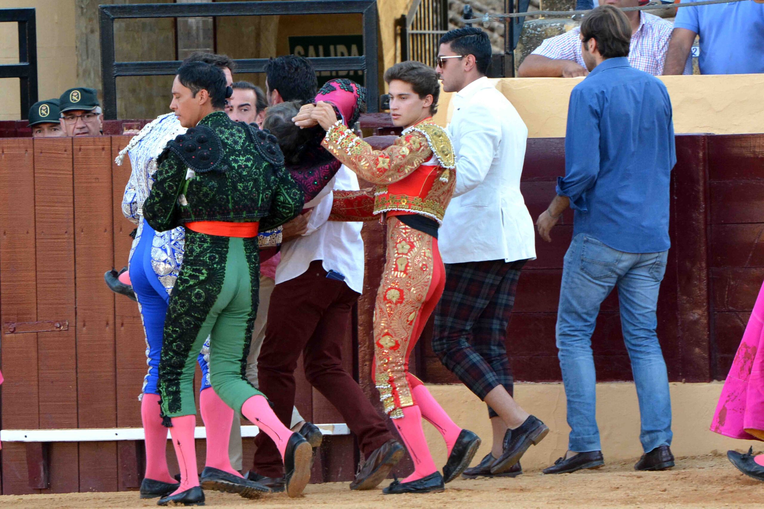 Osuna (Sevilla) - Cogida de Pepe Luis - Sábado 6 de octubre de 2018