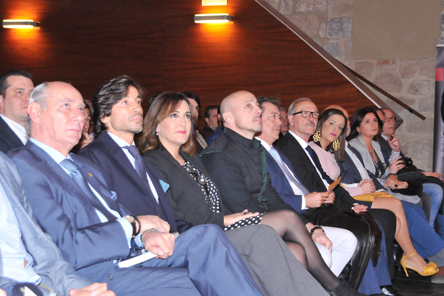 Linares - Entrega de Trofeo Manolete a título póstumo a Fandiño