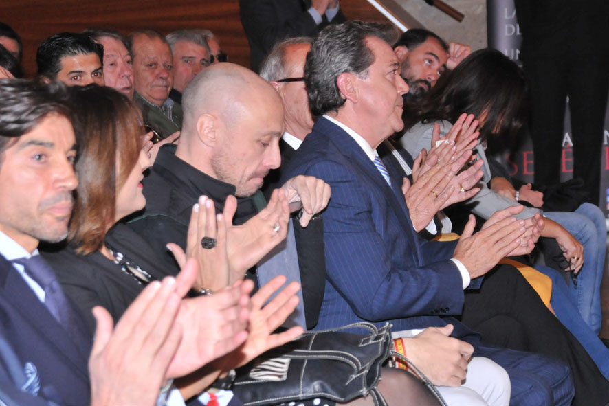 Linares - Entrega de Trofeo Manolete a título póstumo a Fandiño