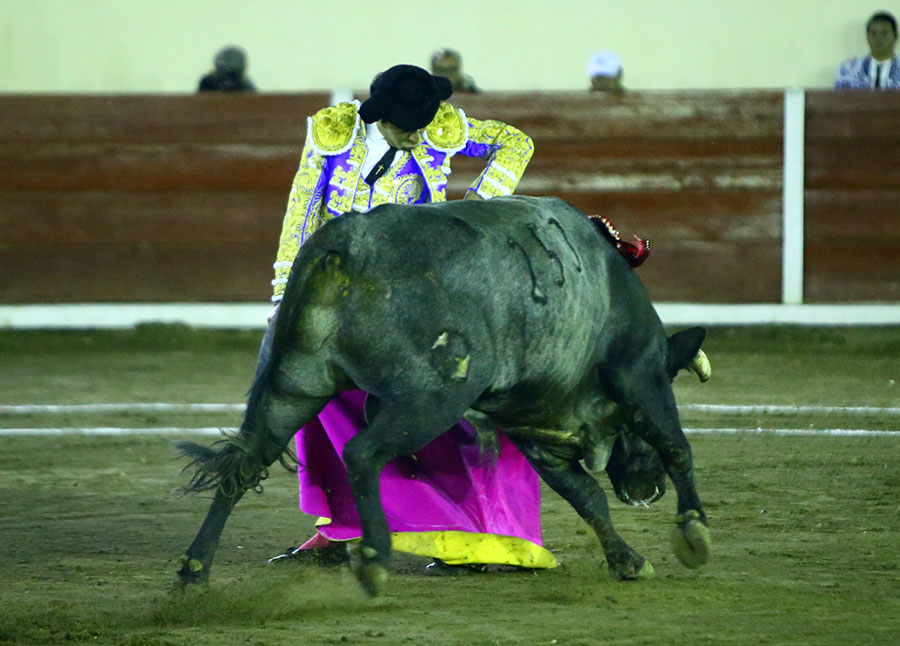 Tlaxcala (Mexico) - A hombros Angelino y Ferrera