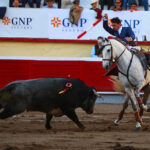 Irapuato (México) - El Zapata arma la Revolución saliendo a hombros en Irapuato, Armillita y Cartagena pasean oreja