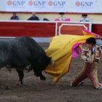 Irapuato (México) - El Zapata arma la Revolución saliendo a hombros en Irapuato, Armillita y Cartagena pasean oreja