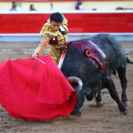 Irapuato (México) - El Zapata arma la Revolución saliendo a hombros en Irapuato, Armillita y Cartagena pasean oreja
