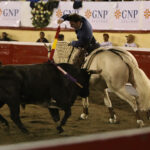 Irapuato (México) - El Zapata arma la Revolución saliendo a hombros en Irapuato, Armillita y Cartagena pasean oreja