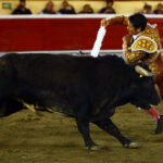 Irapuato (México) - El Zapata arma la Revolución saliendo a hombros en Irapuato, Armillita y Cartagena pasean oreja