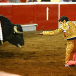 Irapuato (México) - El Zapata arma la Revolución saliendo a hombros en Irapuato, Armillita y Cartagena pasean oreja