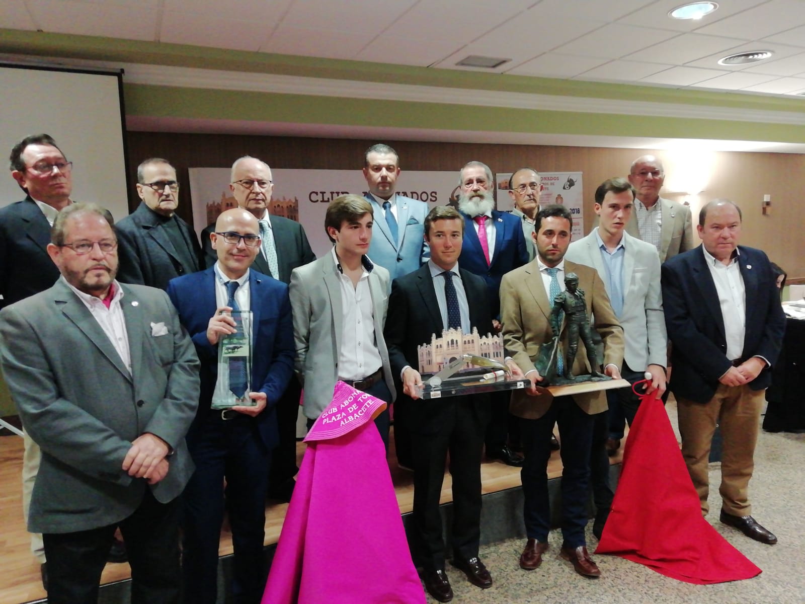 La afición de Albacete se vuelca en su entrega de premios taurinos