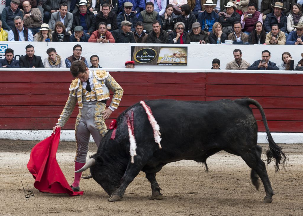 El Juli triunfa en la encerrona en Latacunga (Ecuador) - Viernes 30 de noviembre de 2018