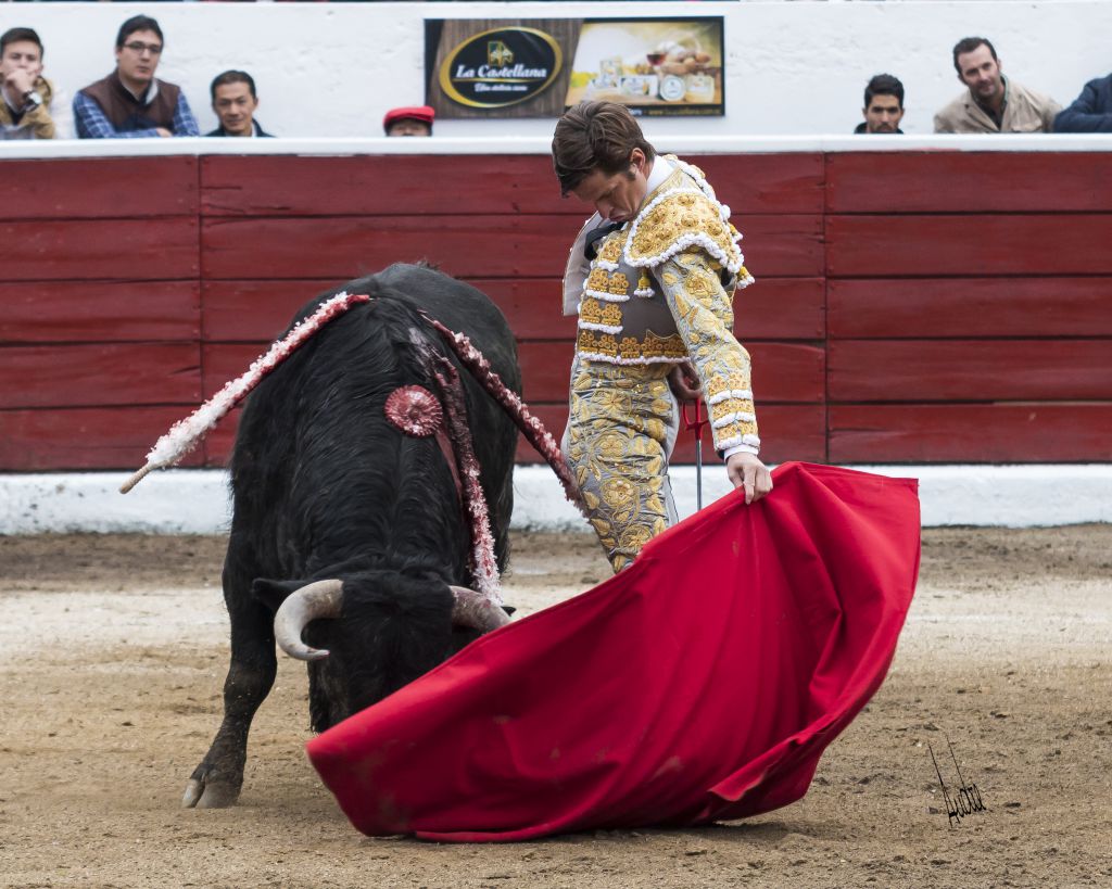 El Juli triunfa en la encerrona en Latacunga (Ecuador) - Viernes 30 de noviembre de 2018