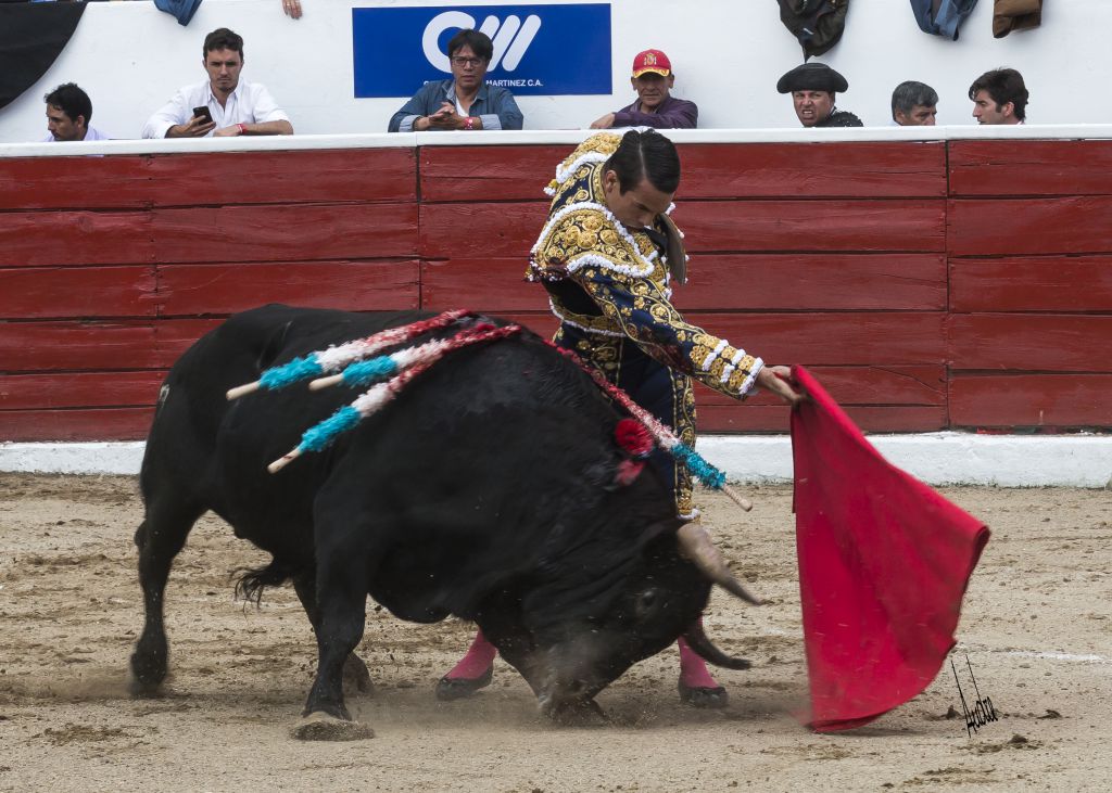 Latacunga (Ecuador) - Sábado 1 de diciembre de 2018 - Manzanares y El Fandi a hombros en el mano a mano