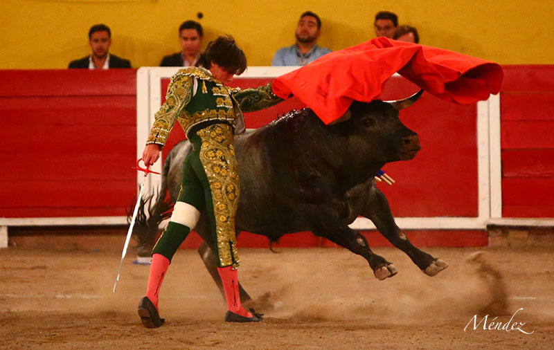 Roberto Román y Juan Pedro Lleguno, ovacionados en Aguascalientes