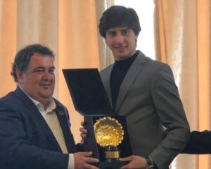 Roca Rey recibe la Concha de Oro 2018