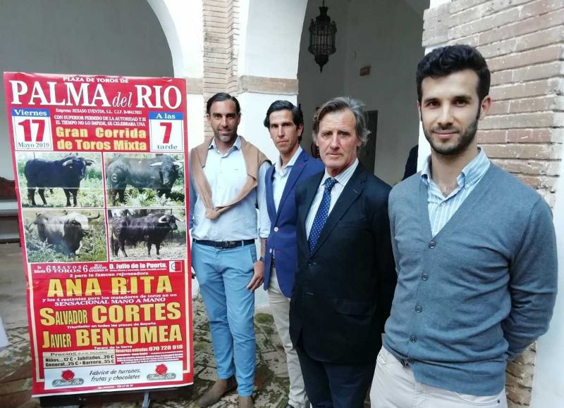 Corrida de toros mixta en Palma del Río