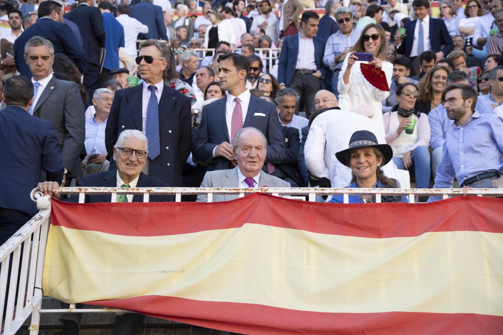 Manuel Piñera, el Rey emérito Don Juan Carlos I y la Infanta Doña Elena