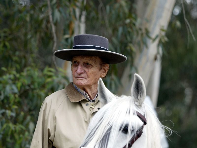 Festival de rejones en Medina de Rioseco homenaje a Ángel Peralta
