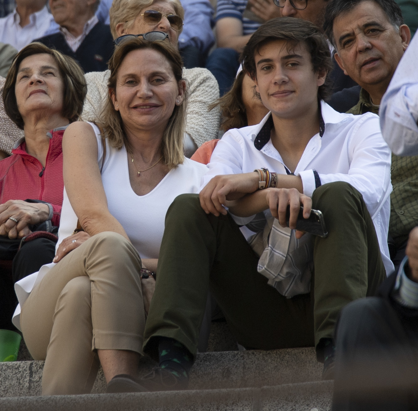 Pilar Aparicio y su hijo