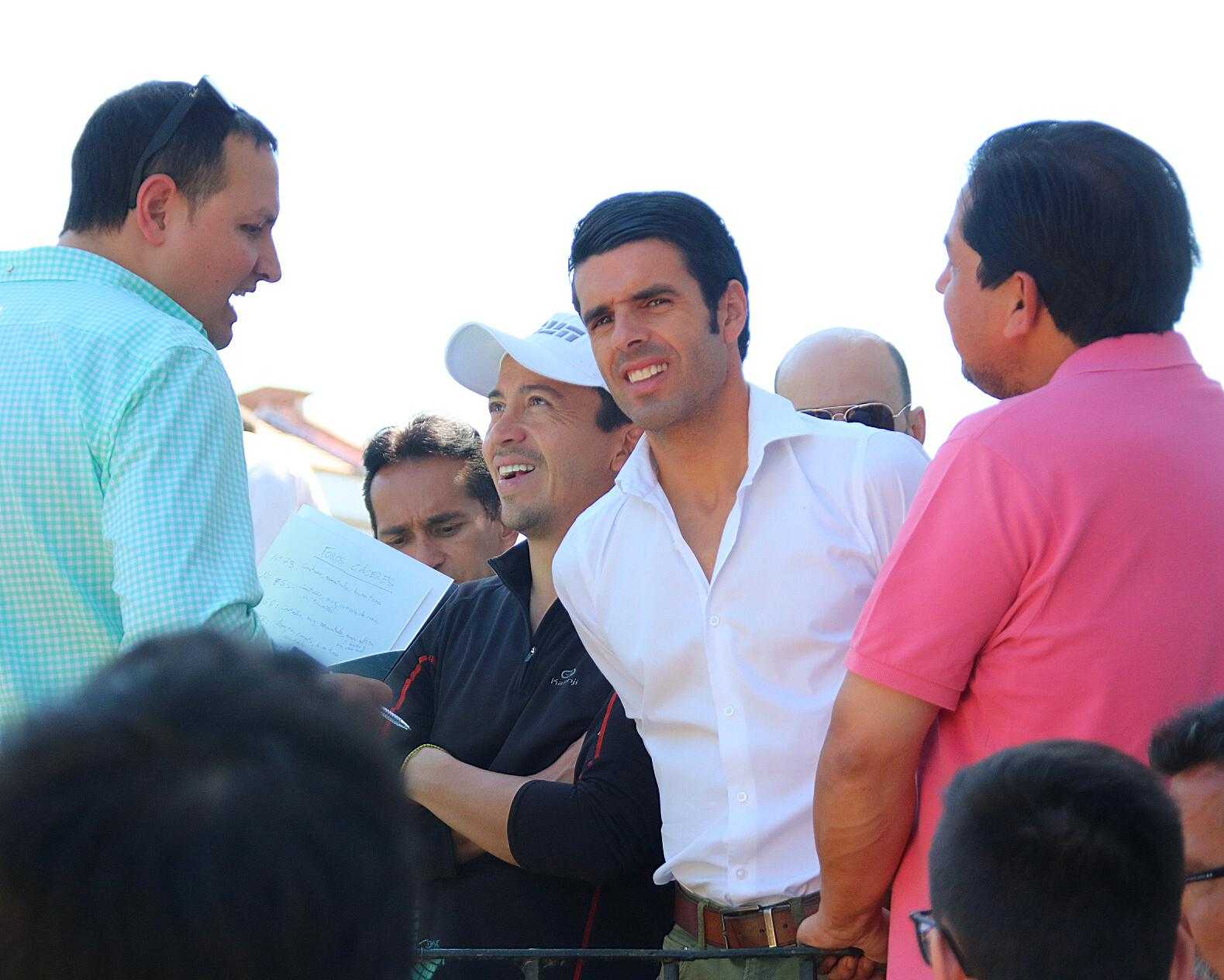 Desembarco de los toros de El Pilar para el mano a mano de Cáceres