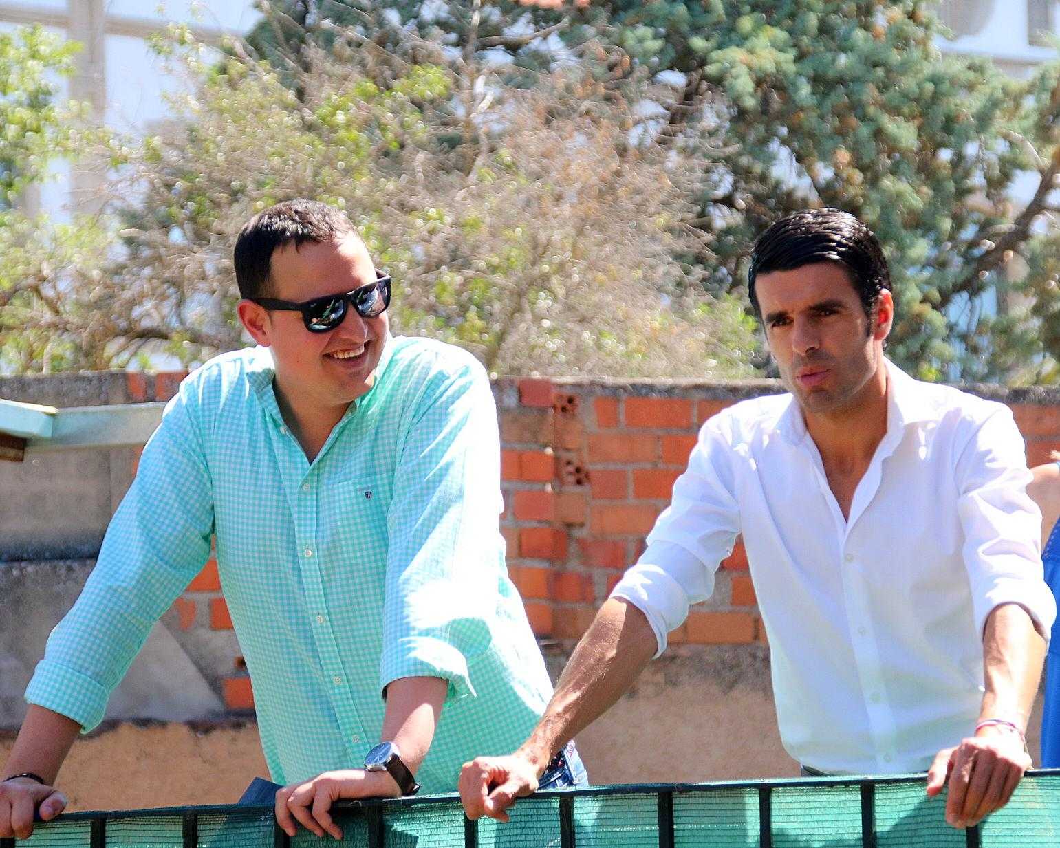 Desembarco de los toros de El Pilar para el mano a mano de Cáceres