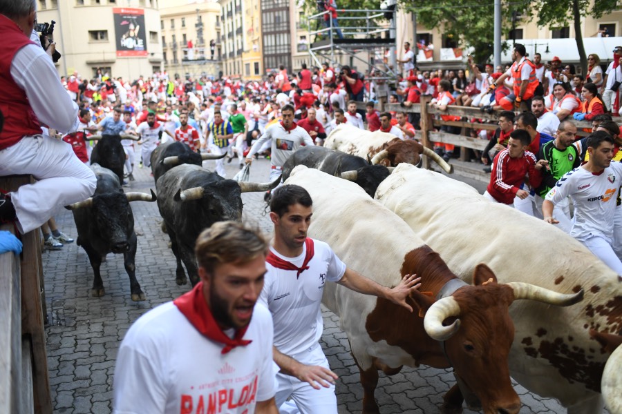 Pamplona, domingo 14 de julio de 2019. Encierro con toros de Miura