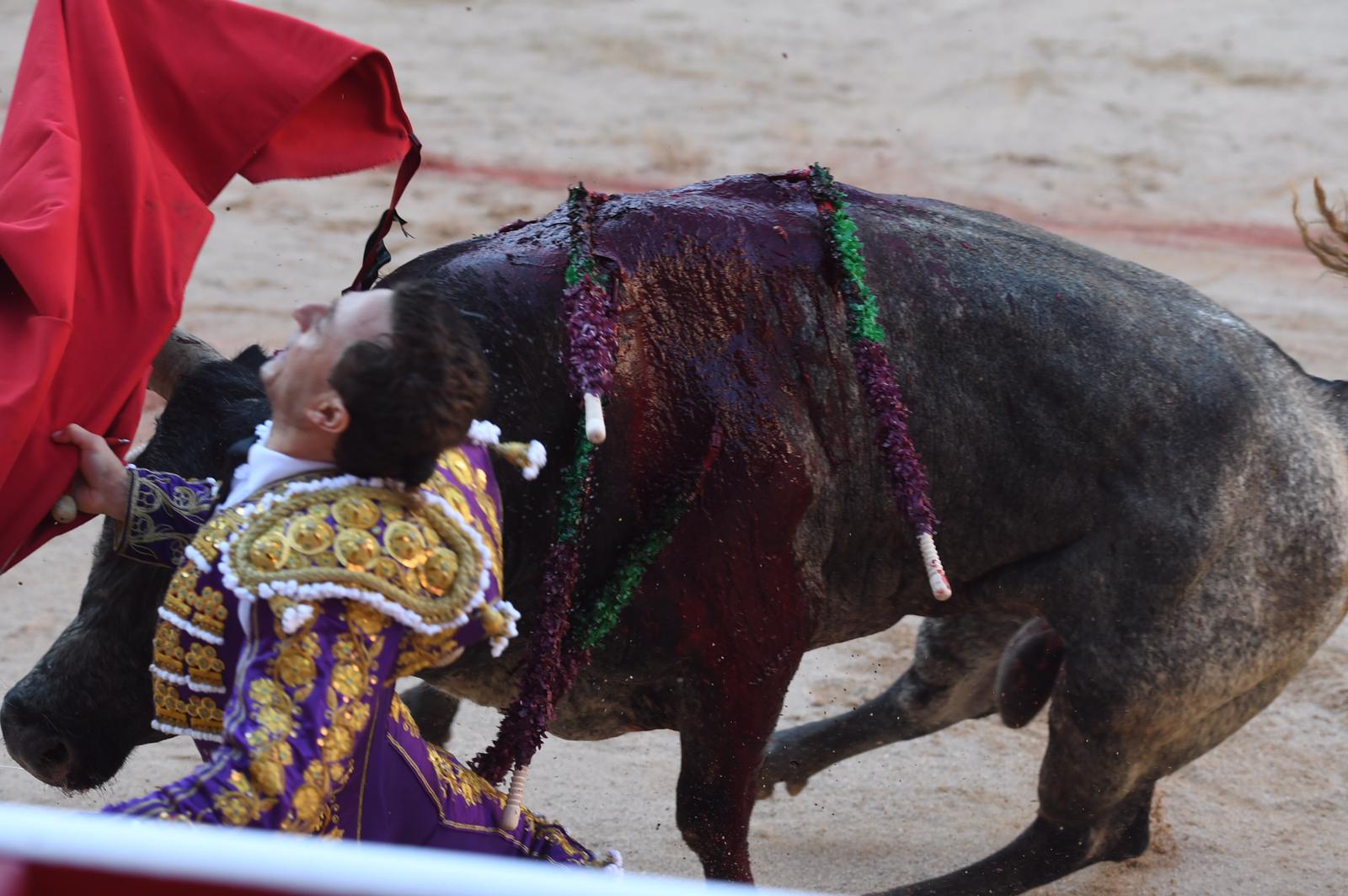 Cogida de Rafaelillo en Pamplona