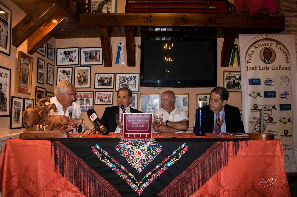 Homenaje a Paco Ojeda en El Puerto de Santa María
