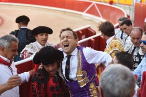 Cogida de Rafaelillo en Pamplona