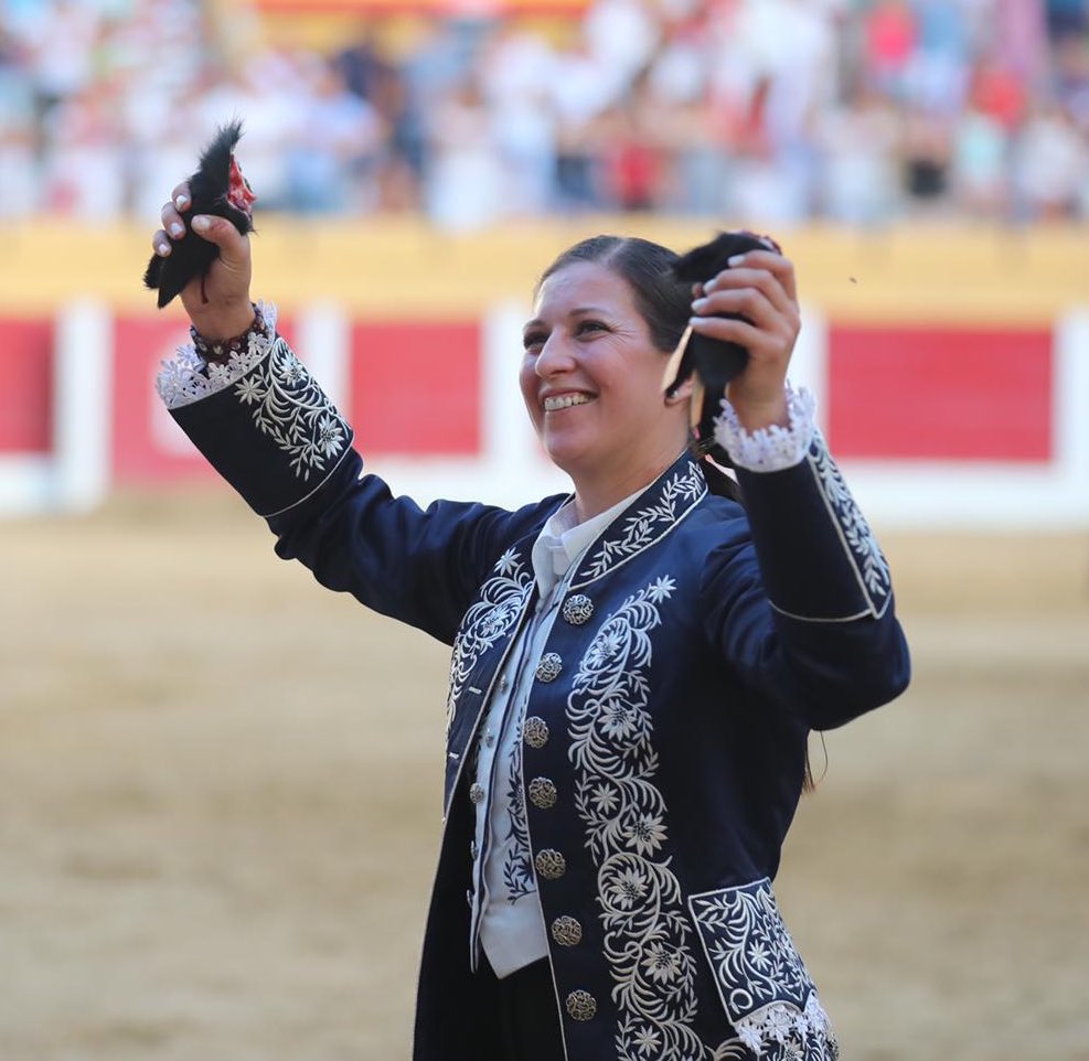 Ana Rita, tres orejas en Íscar