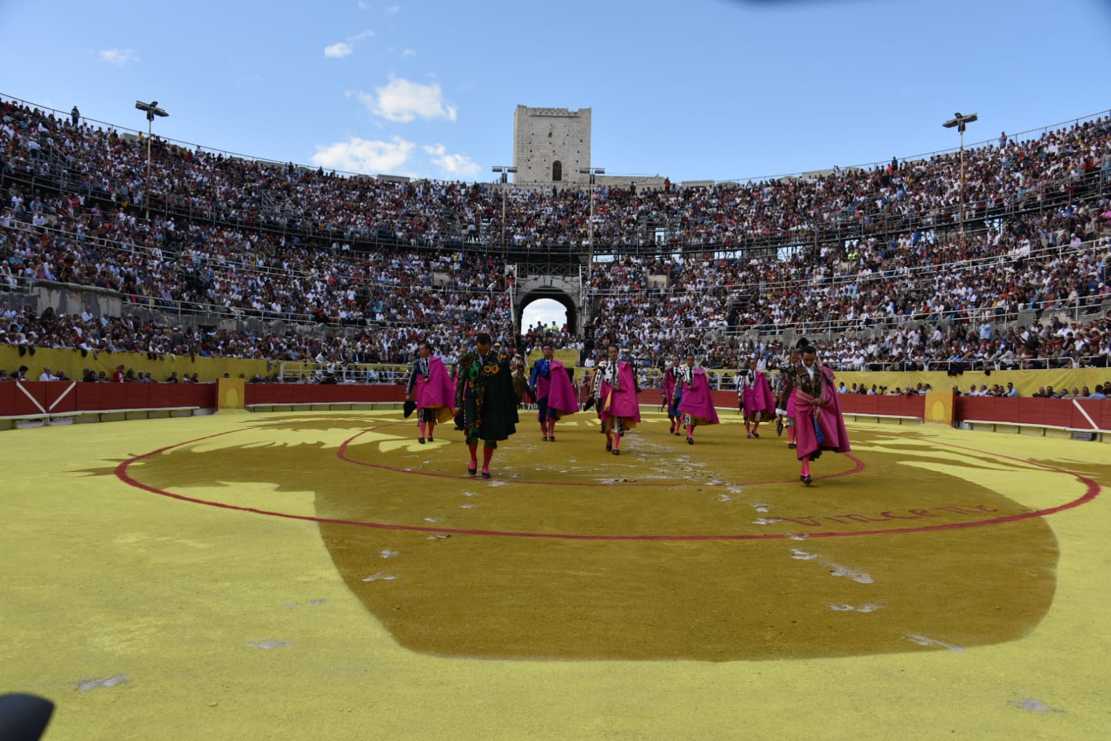 Arles (Francia), 7 de septiembre. Toros de distintas ganaderías para Enrique Ponce y Juan Bautista