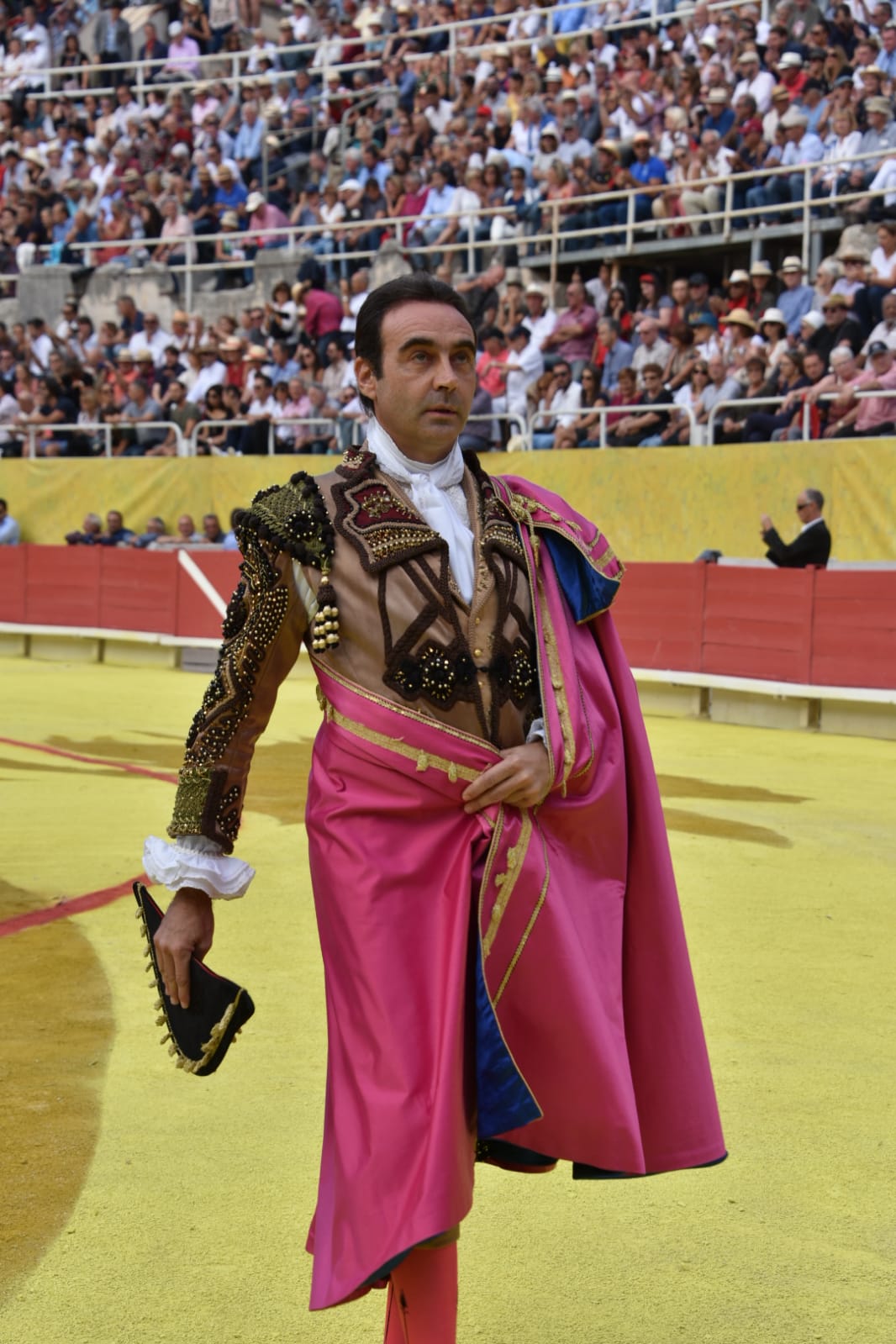 Arles (Francia), 7 de septiembre. Toros de distintas ganaderías para Enrique Ponce y Juan Bautista